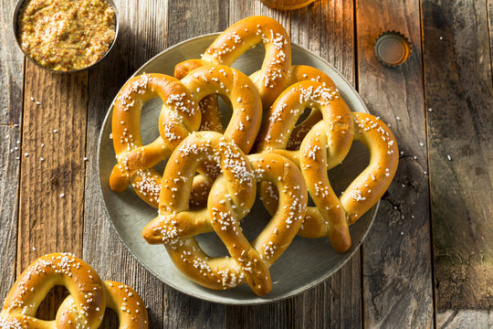 Homemade,Bavarian,Soft,Pretzels,With,Mustard,And,Beer