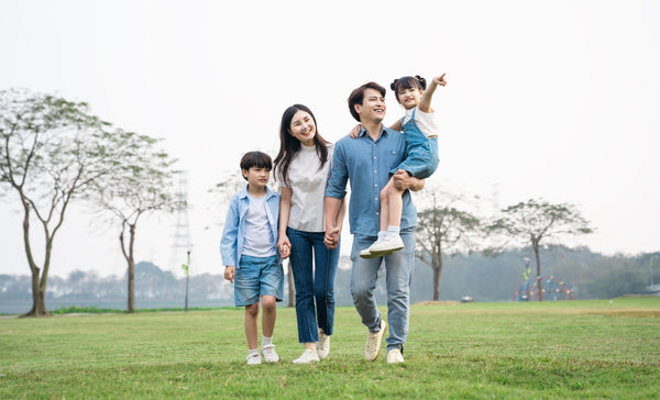 Asian,Family,Photo,Walking,Together,In,The,Park