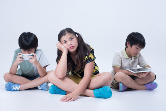 Kids,Playing,Smart,Phone,Girl,Bored,Online,Different,Asian,Emotion